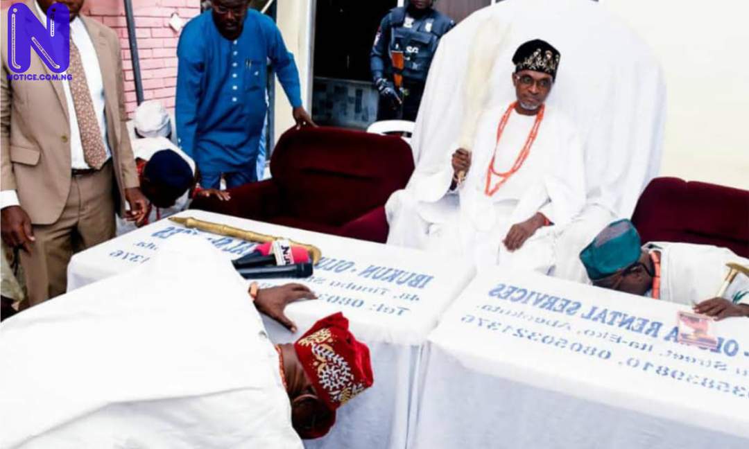 Obasanjo meets, bows before new Olowu (PHOTOS) COLLAGE-MAKER-02-AUG-2022-07