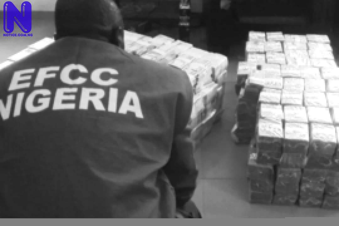 Smugglers caught with $2m, $6m at Nigerian airports – EFCC COLLAGE-MAKER-16-NOV-2022-12