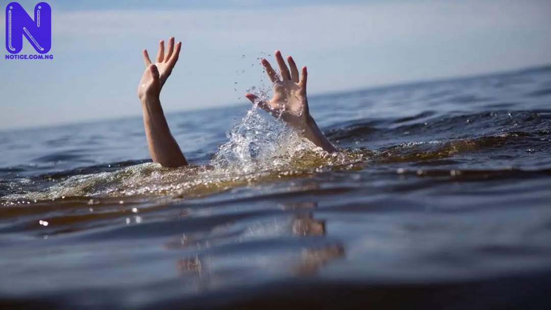 DROWNNING-DROWN
