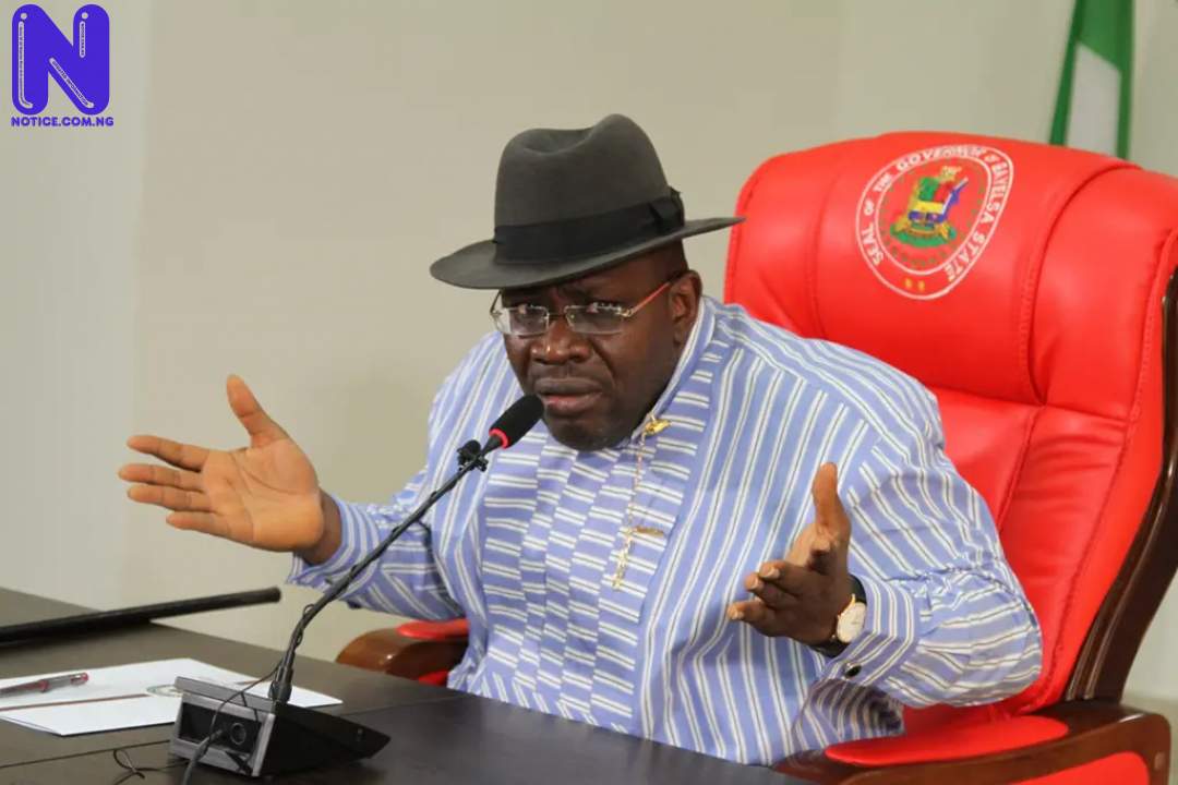 GOVERNOR-MEDIA-CHAT-058