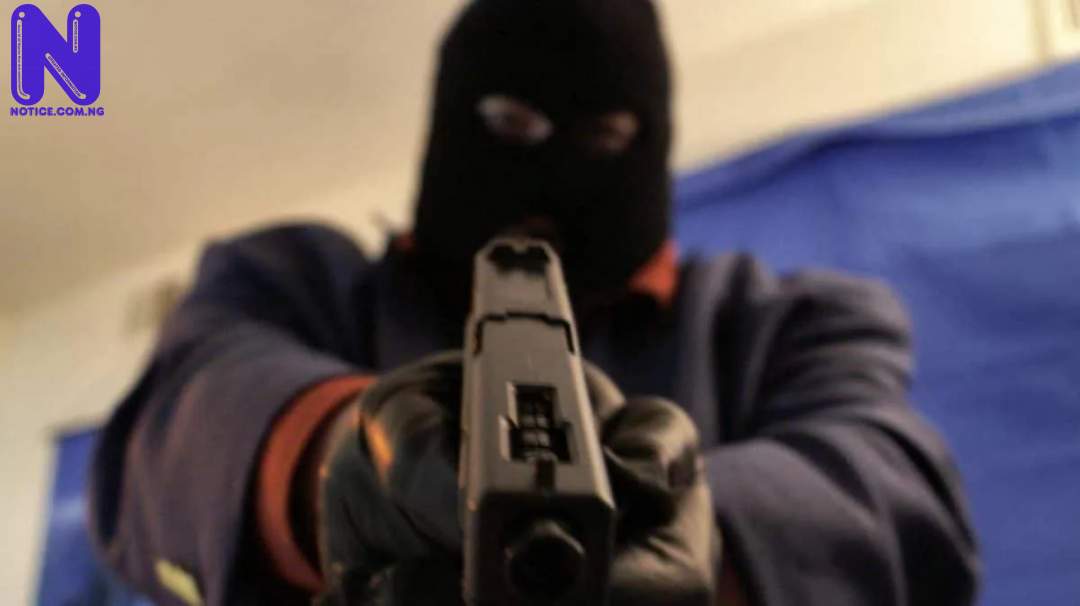 GUNMEN-1