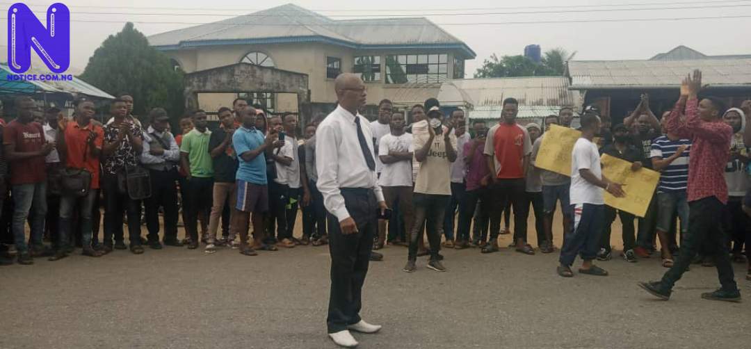 Akwa Ibom varsity students protest over school fees hike IMG-20210712-WA0010