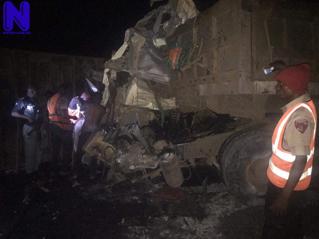Three night travellers die in Ogun road crash IMG-20220629-WA000589368