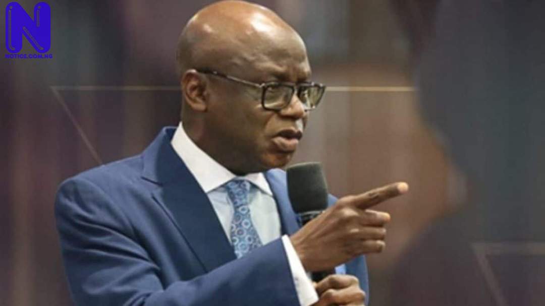 Bishop Oyedepo makes noise over private jet – Pastor Bakare mocks Living Faith founder PASTOR-TUNDE-BAKARE26860
