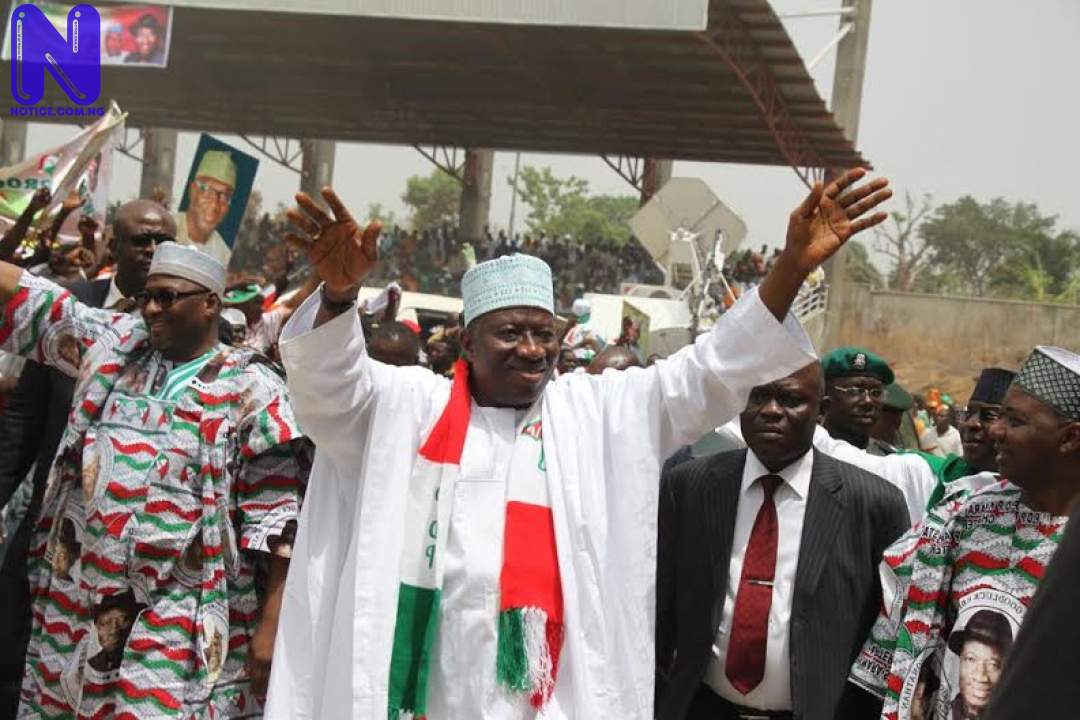 PRESIDENT-GOODLUCK-JONATHAN-AT-KWARA-PDP-RALLY-E1420706447653