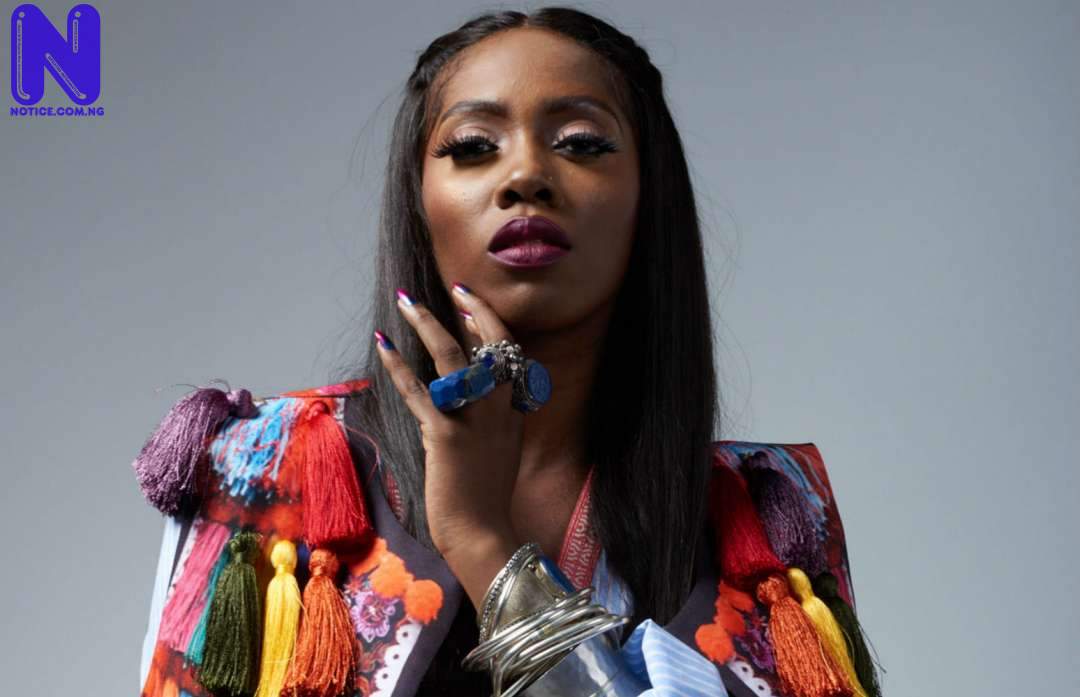 TIWA-SAVAGE-PRESS-PHOTO-2018-BILLBOARD-1548-1548X1000