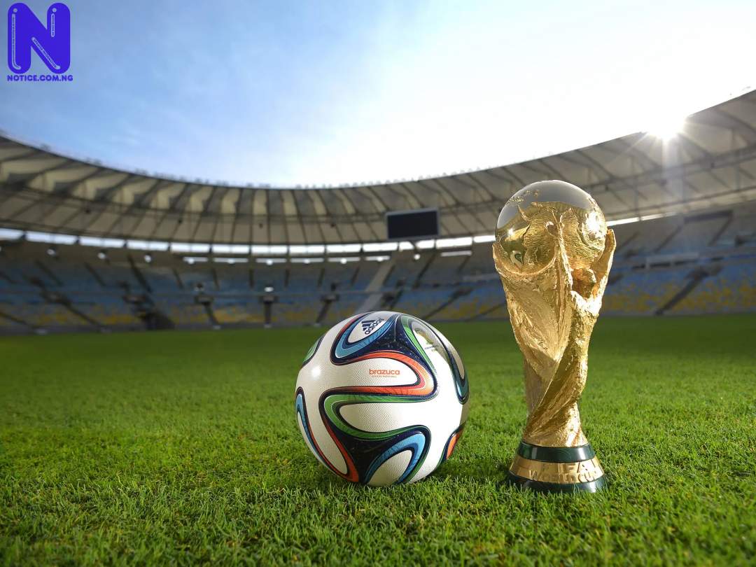 WORLD-CUP-TROPHY-BALL-4