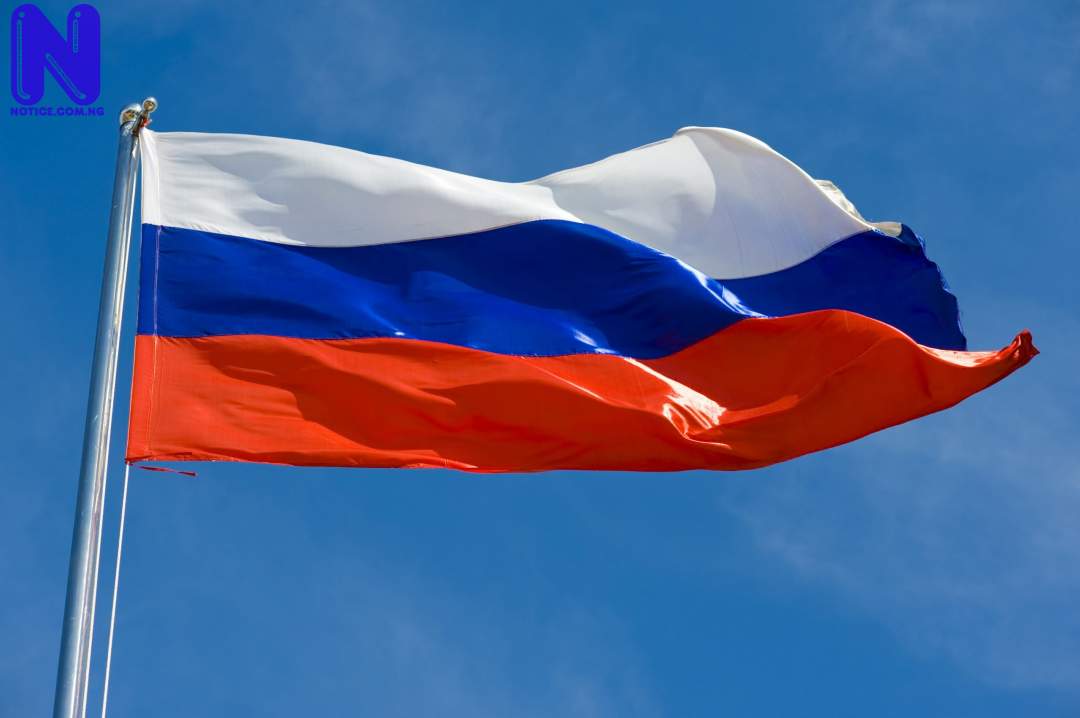  We’ll respond harshly – Russia warns UK over latest ‘destructive’ action - War WORLD RUSSIA FLAG OF THE RUSSIAN FEDERATION 035272 -SCALED820